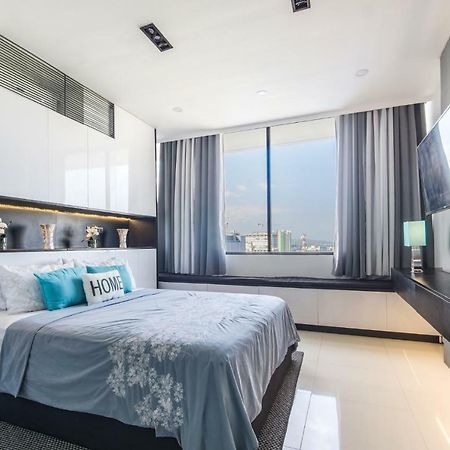 Free Netflix Condo Near It Park With 32-Inch Samsung Hdtv Cebu Extérieur photo