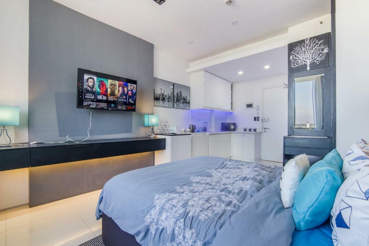 Free Netflix Condo Near It Park With 32-Inch Samsung Hdtv Cebu Extérieur photo