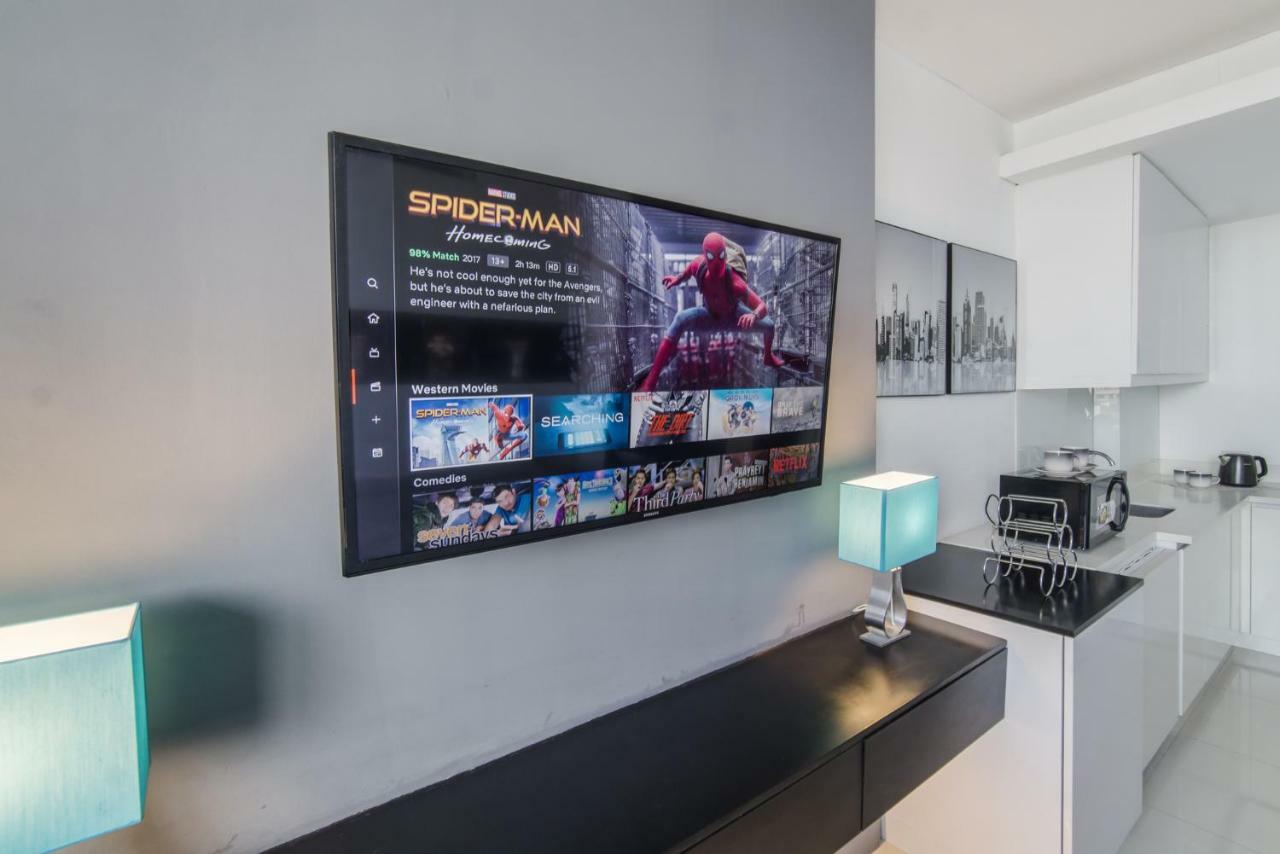 Free Netflix Condo Near It Park With 32-Inch Samsung Hdtv Cebu Extérieur photo